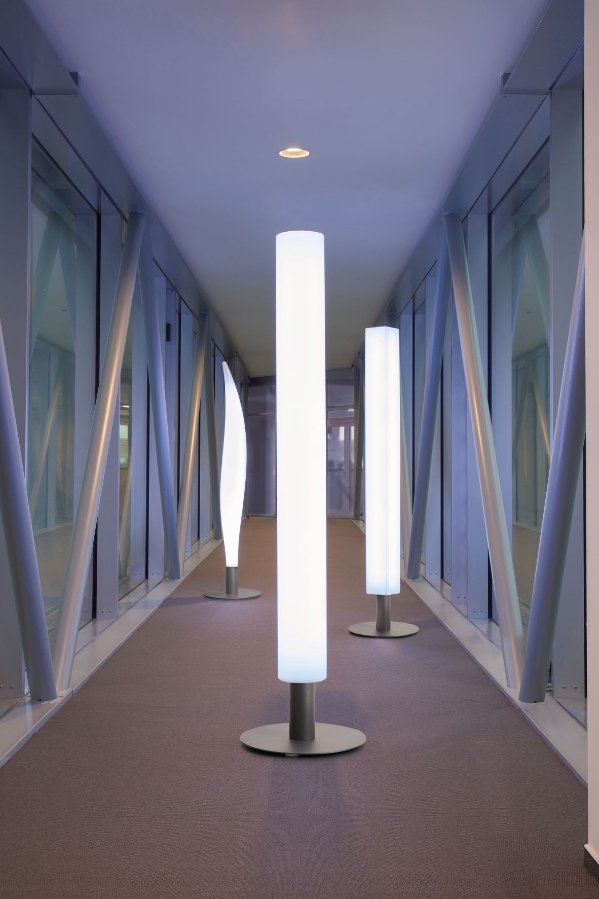 degardo LUNOCS Cube, Flame und Round RGB Designleuchten in Korridor