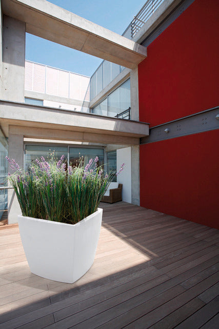 TREVIA 900 Q Pflanzkübel, rot