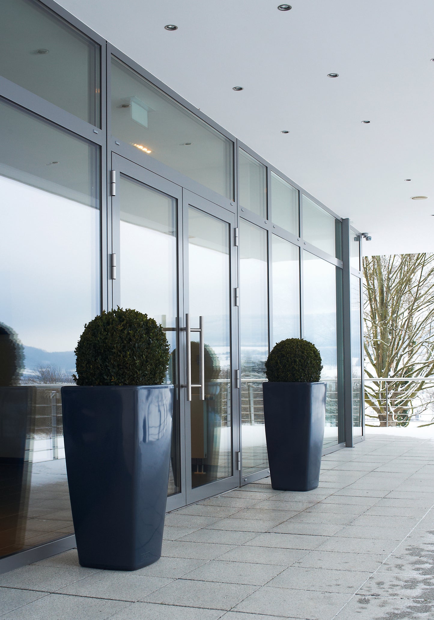 TREVIA IV Pflanzkübel, rot